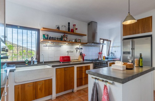 Benissa Villa | Chalet "Finca Los Bancales" with Mountain View, Private Pool & Wi-Fi