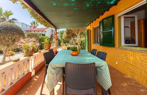 Son Xoriguer Ski Chalet | Chalet with Garden and Sea View - Villa Buena Ventura