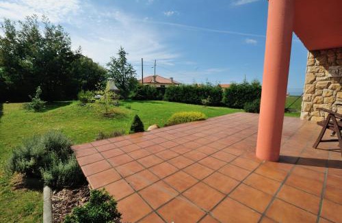 Albuerne House | Charming house in Albuerne with fenced garden