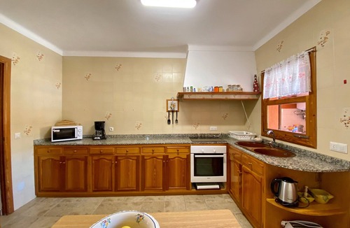 Alaro House | Charming rustic home in Alaró, perfect for families and groups amid nature