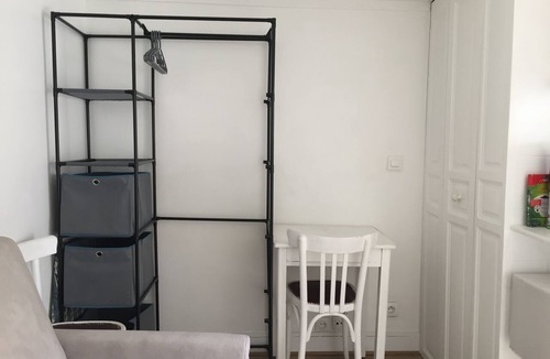 Quartier de la Porte-Saint-Denis Apartment | Charming tiny studio in center of Paris