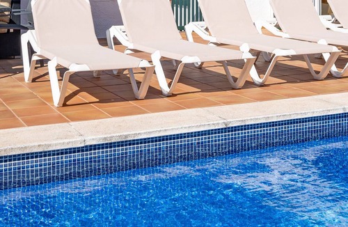 Binibeca Villa | Charming Villa with Pool near Beach & Binibeca Vell