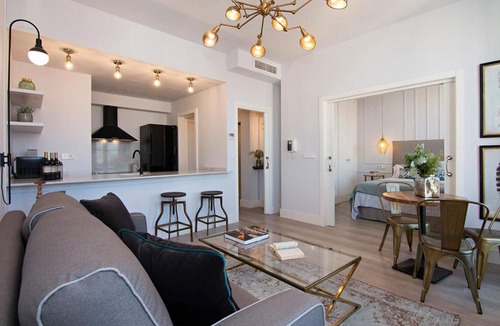 Centro - Sagrario Apartment | ChezmoiHomes Trinidad Deluxe 4