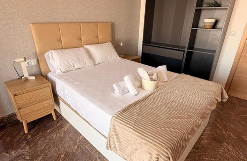 Benalua Apartment | Chic room with balcony near Alicante center