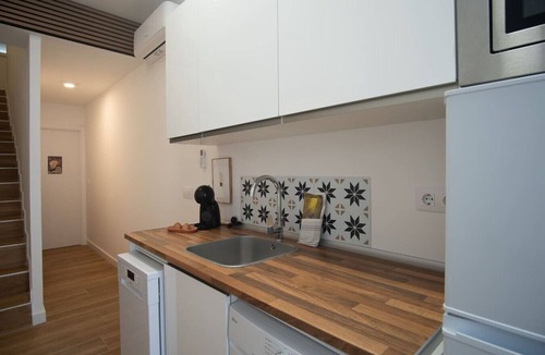 Pueblo Nuevo Apartment | Cinema Loft Madrid | Hot Tub & Arcade