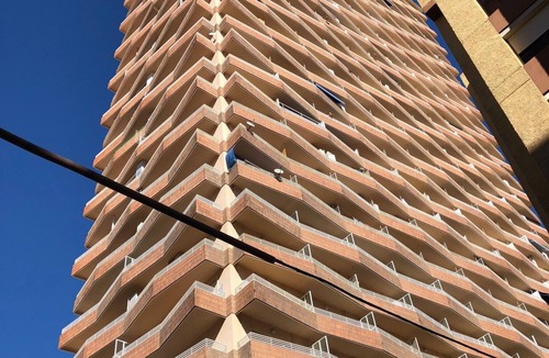Ensanche Diputacion Apartment | City and beach apartment