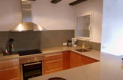 Portlligat Apartment | Comfortable terrace house right on the sea in Cadaques (Costa Brava)