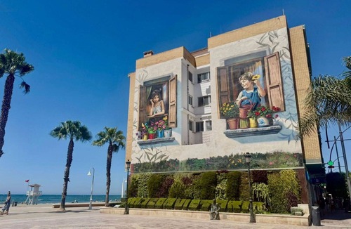 Torre de Benagalbon Apartment | Cosy apartment for 5 guests with A/C, WIFI, TV and terrace