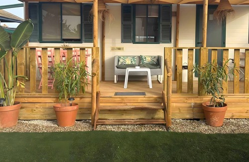El Palmar Cottage | Cottage 'Coqueta Casita' with Private Terrace, Wi-Fi and Air Conditioning