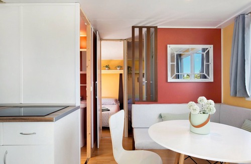 El Palmar House | Cottage 'Linda Casita' with Private Terrace, Wi-Fi and Air Conditioning