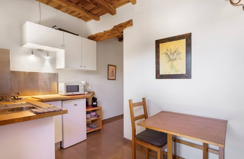 Es Pujols Cottage | Cottage 'Mussenya 1' with Balcony, Wi-Fi and Air Conditioning