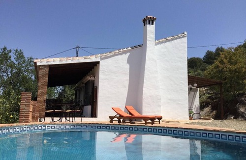 Guaro Cottage | Cottage "Sunny hillside casita in Guaro" with Mountain View, Pool, Terrace, A/C & Wi-Fi