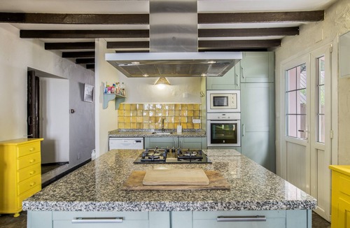 El Bujeo House | Country House 'Cortijo Cantarranas - Tarifa' with Sea View, Private Pool and Wi-Fi