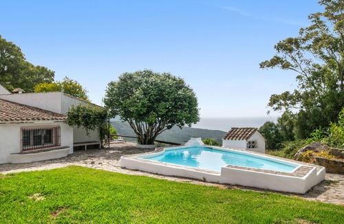El Bujeo House | Country House 'Cortijo Cantarranas - Tarifa' with Sea View, Private Pool and Wi-Fi