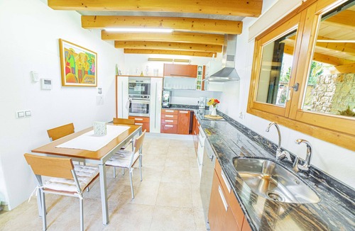 Alcudia Villa | Country House 'Els Oscols 53' with Sea Views, Wi-Fi and Air Conditioning