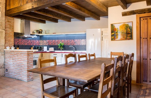 Fariza House | Country House 'Nueva Casa Abuela Herminia' with Private Pool, Private Terrace and Wi-Fi