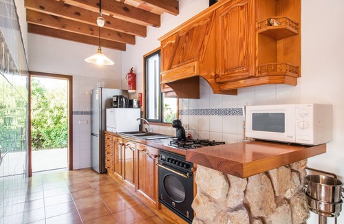 Alcudia Villa | Country House 'Pollentia' with Mountain View, Wi-Fi and Air Conditioning