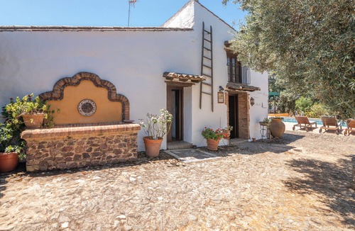 Calabazares House | Country House 'Veda' with Mountain View, Shared Pool and Shared Garden