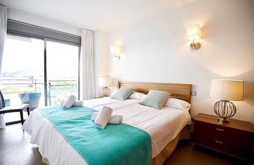 Alcudia Apartment | Cozy fit. brand new, terrace, sea view aircon