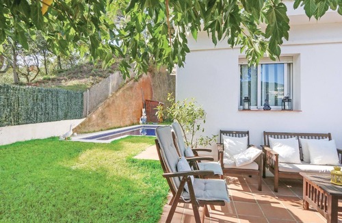 Sant Cebria de Vallalta House | Cozy home in St. Cebrià de Vallalta