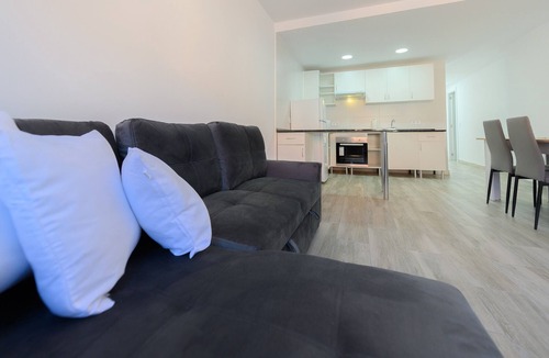Prosperidad Apartment | Cozy one bedroom apartment in Chamartin