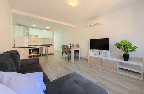 Prosperidad Apartment | Cozy one bedroom apartment in Chamartin