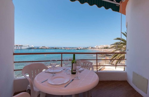 Los Cristianos Apartment | Cristianmar - One Bedroom Apartment, Sleeps 4