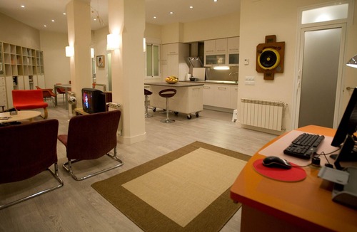 Imperial Apartment | DANCING BIG AND SPACIOUS