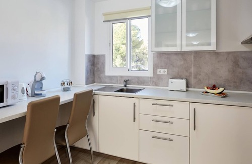 Cala Hostel | Deluxe Apartment, 3 min from the beach