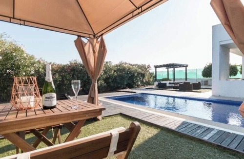 Dehesa de Campoamor Villa | Detached villa with private pool and 1000m2 garden