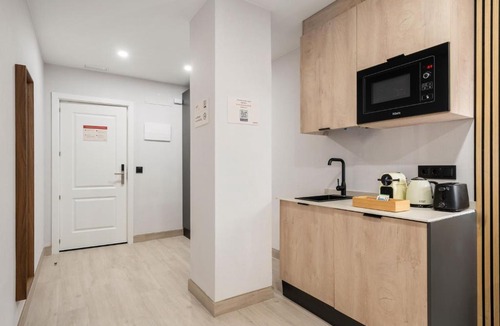 Puerta del Angel House | Dobo Madrid Fortuna