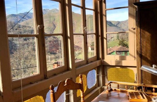 Fresnedo House | Donde Alicia - Centennial Stone House w/Garden & BBQ in Asturias
