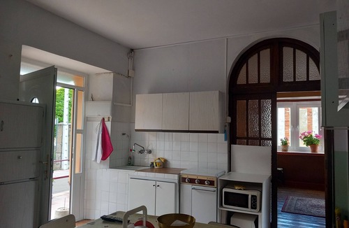 Poladura de la Tercia Apartment | Eclipse Apartment. Spectacular view of the eclipse, a 15-minute drive away