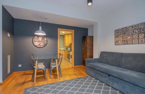 La Nova Esquerra de l'Eixample Apartment | Eixample 2 bedroom with private terrace