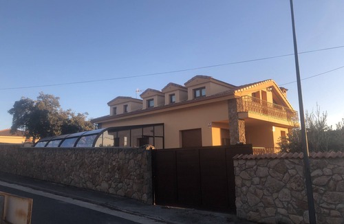 Ituero y Lama Villa | El Olivo Farm