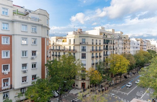 Goya Apartment | Elegant and Charming Charming Apartment in Salamanca