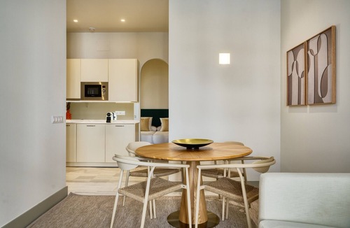 Museo Apartment | Elegant apartment with balcony in the heart of Seville