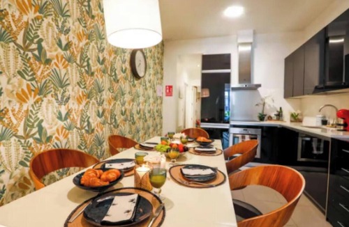 Palacio Apartment | Elegant & Spacious 3-Bedroom Apartment in the Heart of Madrid de los Austrias