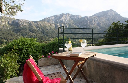 Pollensa Cottage | Els Casals, rural farm, stunning views, near Pollensa and the beach