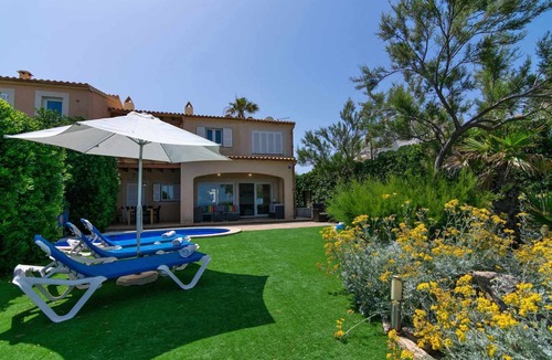 Urbanizacion S'Estanyol House | Embat, amazing house with pool close to the sea.