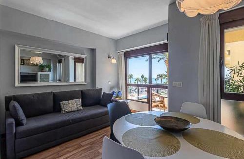 Torrequebrada Apartment | Encantador apartamento en primera línea de playa