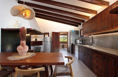 Alcudia Villa | Enchanting Country House, Modernised Interiors & Pool Area, Superb Views - Ideal for Large Families