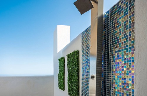 Saladillo-Benamara House | Estepona Beachfront Garden by Libehomes