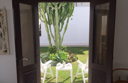 Playa del Sol-Villacana Villa | Estepona-Villacana. Nice apartment near the sea and pools