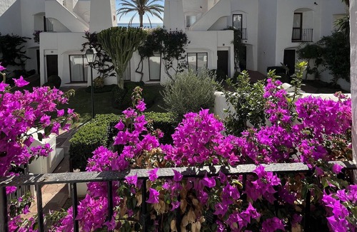 Playa del Sol-Villacana Villa | Estepona-Villacana. Nice apartment near the sea and pools