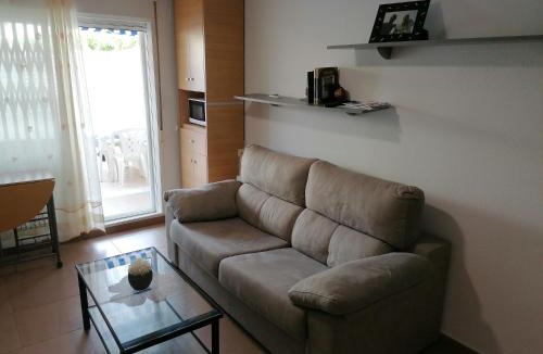 Daimuz Apartment | Estudio con patio en Daimus niños y mascotas consultar