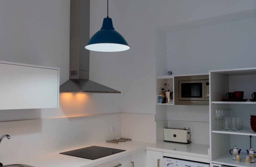 Encarnacion-Regina Apartment | Eva Recommends Gerona 2 very bright house S.XIX