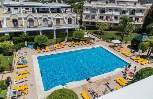 Marbella Apartment | Excellent location Aloha Gardens - RDR169
