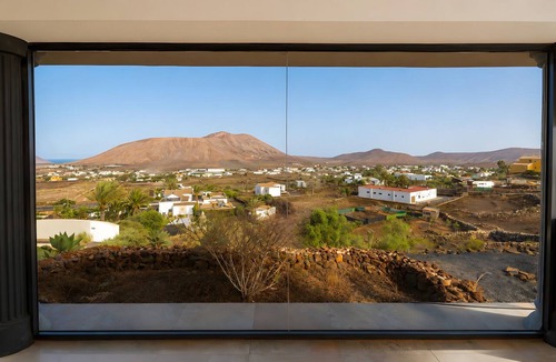 Villaverde Villa | Exceptional Villa with Private Pool, Sea View, and Wi-Fi