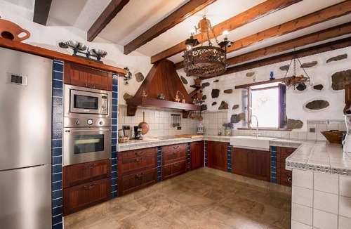 Tajaste Other | Exclusive country home with a covered patio and stunning views